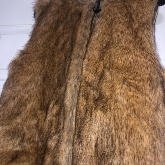 Fur vest! - Picture 2 of 4